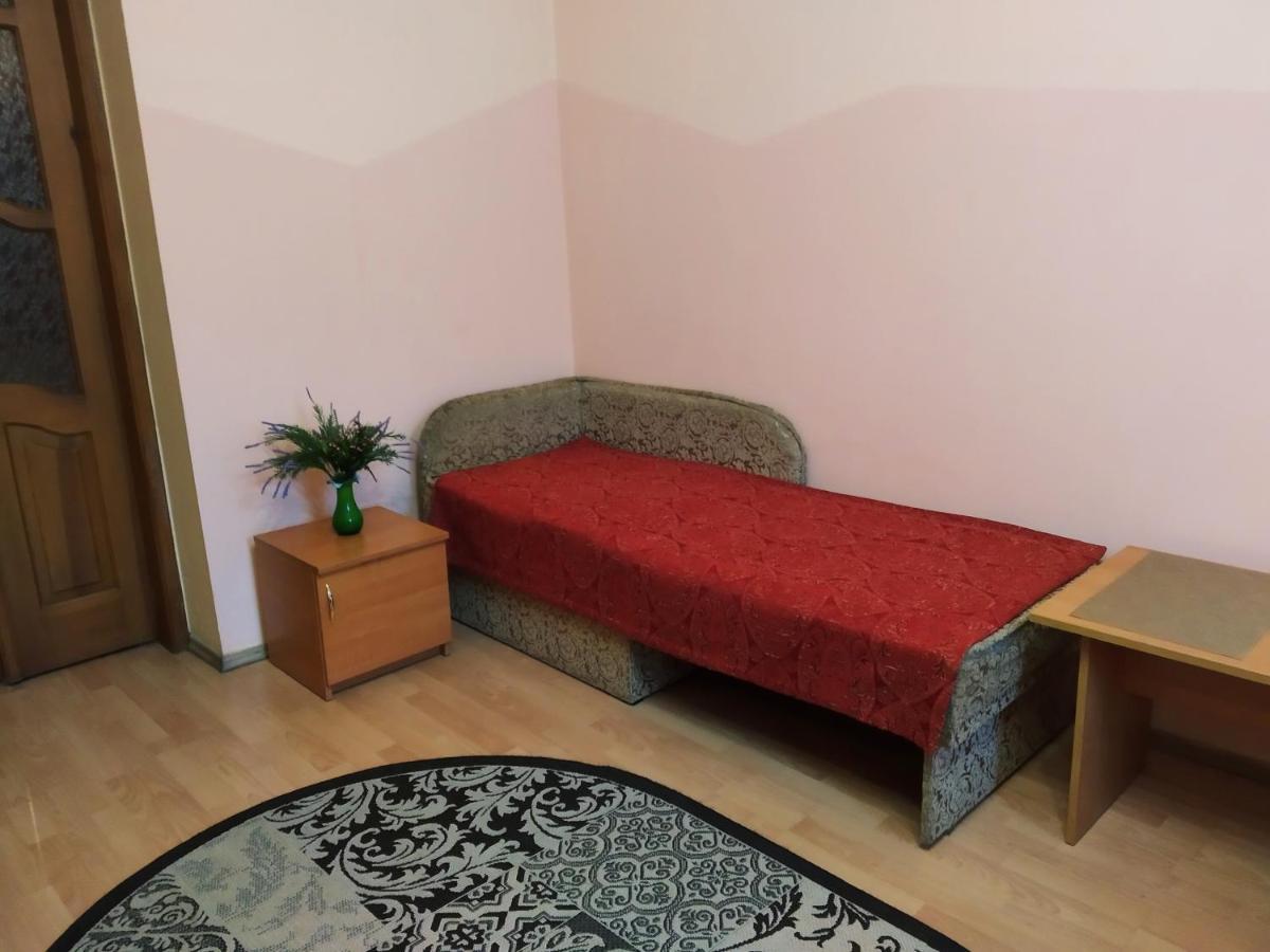 Apartment Near St. Elizabeth Church Lviv Exterior photo